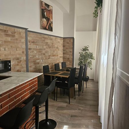 D3 Basilica Luxury Spacious Free Parking For 1 Car Budapest Eksteriør bilde